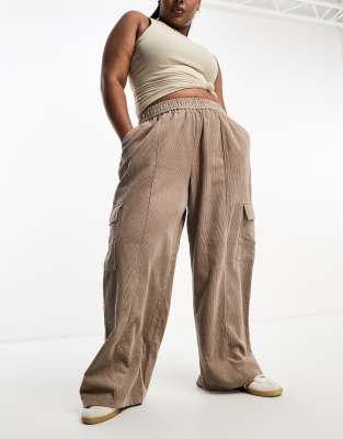 ASOS Curve ASOS DESIGN Curve cord pull on cargo trouser in biscuit-Brown