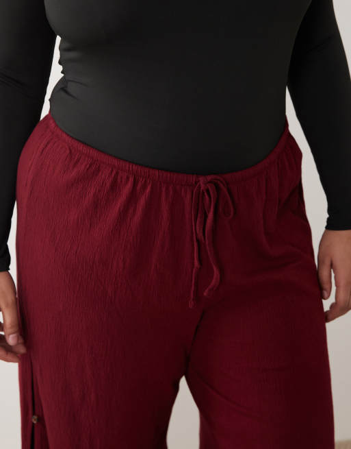 ASOS DESIGN Curve cotton crinkle wide leg pants in berry, 3 of 5