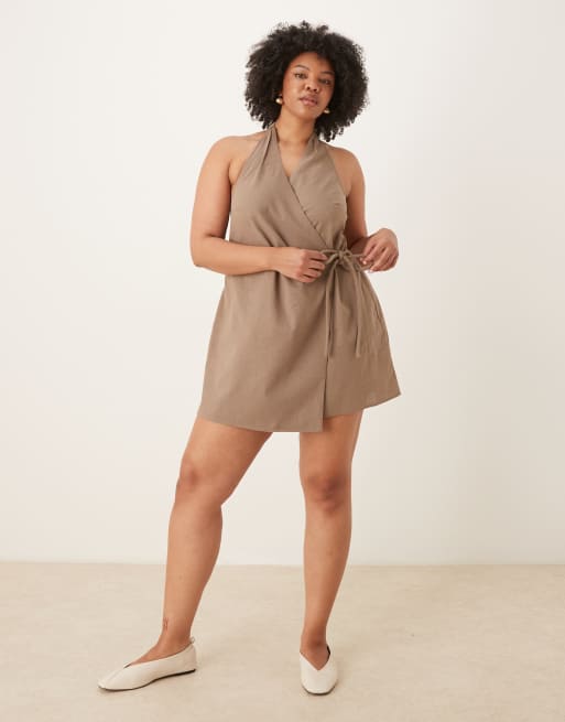 ASOS DESIGN Curve cotton linen blend halter neck wrap mini sundress in ash brown, 2 of 4