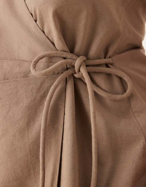 ASOS DESIGN Curve cotton linen blend halter neck wrap mini sundress in ash brown, 4 of 4