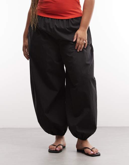 ASOS DESIGN Curve cotton nylon blend pull on balloon pants in black, 2 of 5