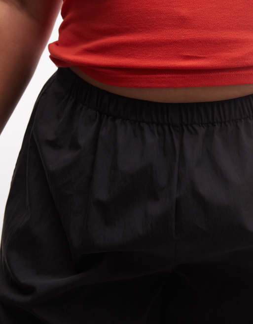 ASOS DESIGN Curve cotton nylon blend pull on balloon pants in black, 5 of 5