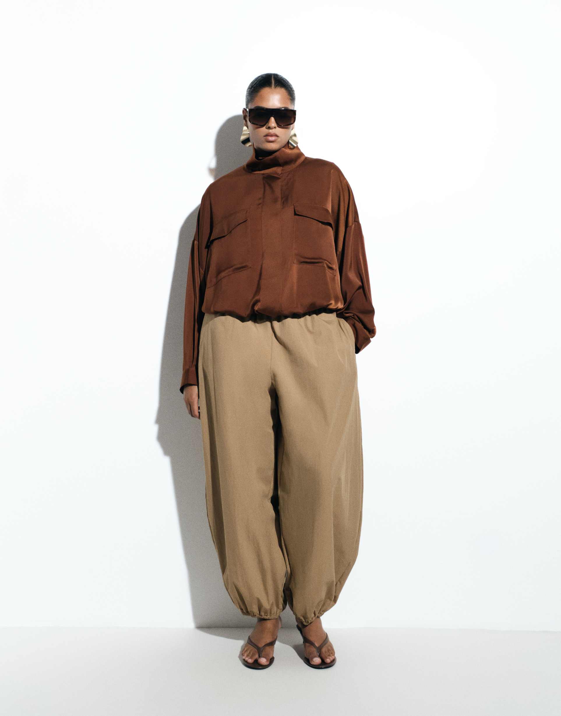 asos design curve cotton/nylon blend pull-on balloon pants in camel