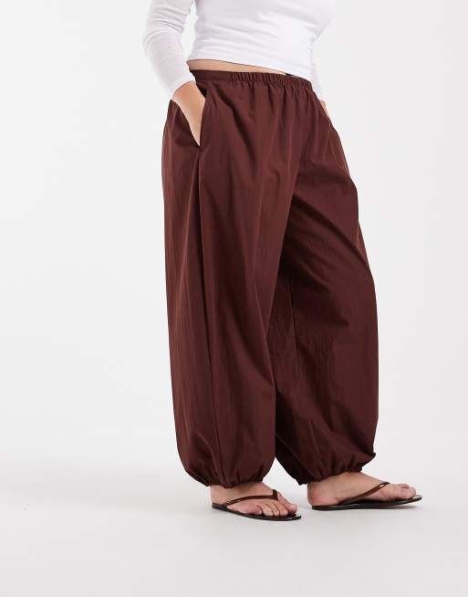 ASOS DESIGN Curve cotton nylon blend pull on balloon trousers in brown, 2 of 5