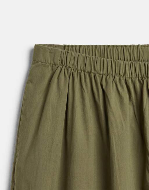 ASOS DESIGN Curve cotton nylon blend pull on balloon trousers in khaki, 8 of 9