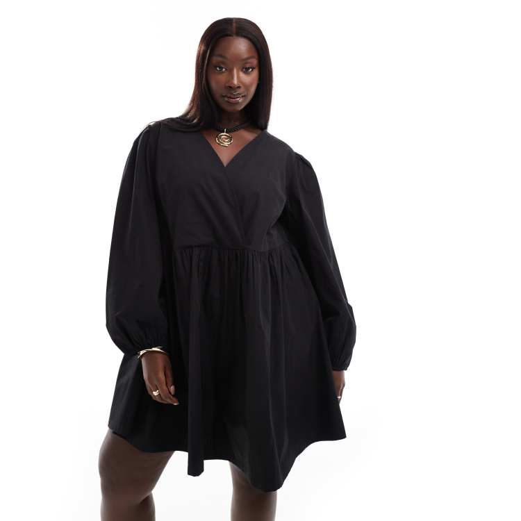 ASOS DESIGN Curve cotton v-neck mini smock dress in black | ASOS