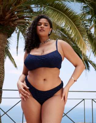 ASOS DESIGN Curve - Courtney Florida - Strukturiertes Bikinihöschen in Marineblau