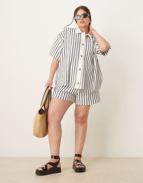 ASOS DESIGN Curve - Cremehvide shorts med tekstur og marineblå striber - Del af sæt - view 1
