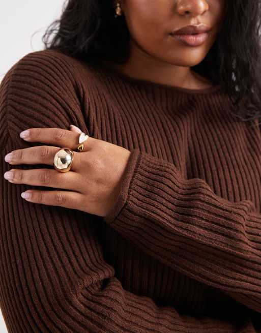 ASOS DESIGN Curve crew neck boxy rib knit sweater with rolled edges in chocolate, 3 of 4
