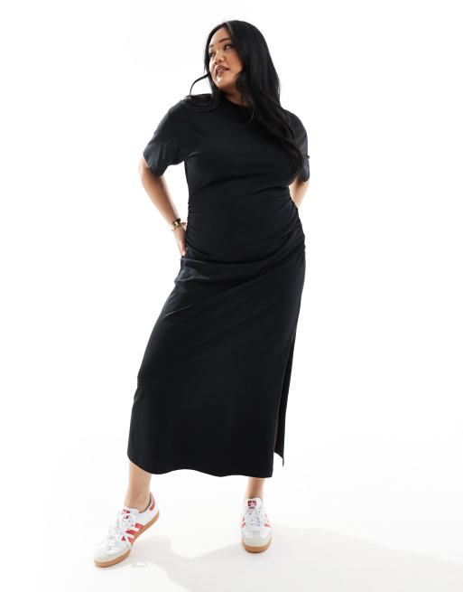 ASOS DESIGN Curve crew neck midaxi t shirt dress with ruched side in black