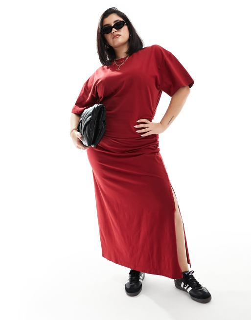 ASOS DESIGN Curve crew neck midaxi t shirt dress with ruched side in burgundy