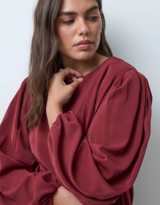 ASOS DESIGN Curve crew neck mini dress with volume sleeve in burgundy, 5 of 5