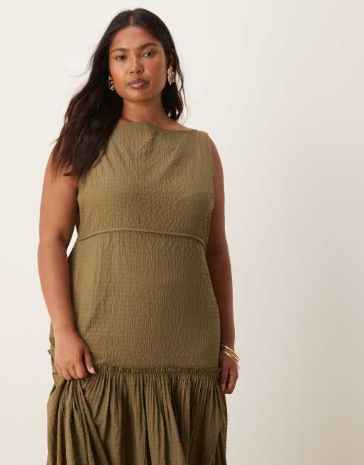 ASOS DESIGN Curve crinkle slash neck maxi dress with seaming detail, 2 of 4