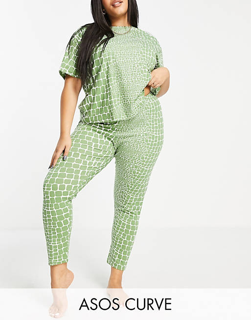 Lingerie & Nightwear Curve croc print tee & legging pyjama set in green 