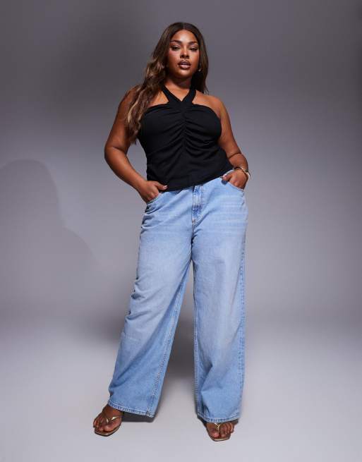ASOS DESIGN Curve - Crop top sinuoso nero allacciato al collo con arricciature, 4 di 4