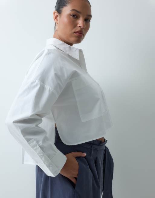 ASOS DESIGN Curve cropped Hemd in Weiß, 2 von 4