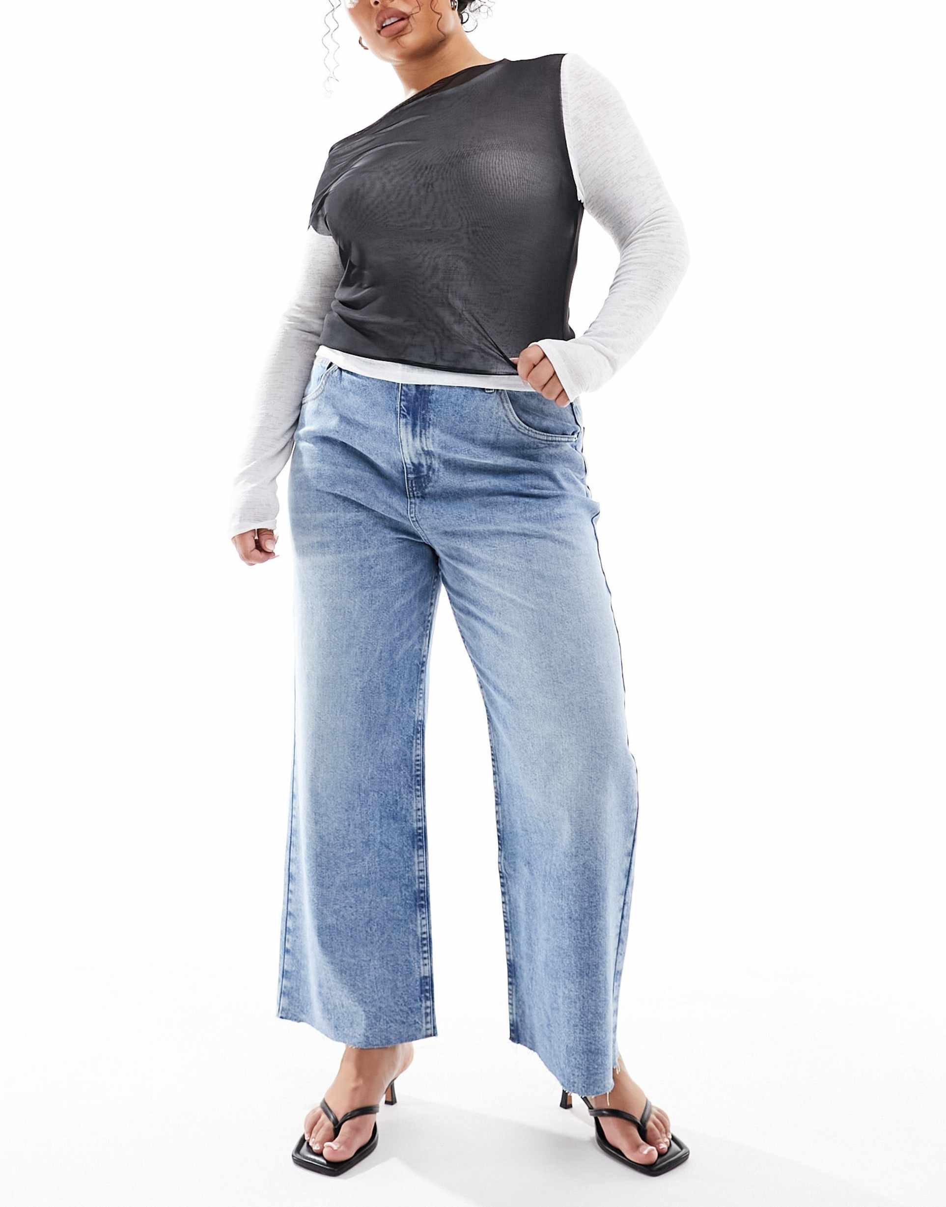 asos design curve cropped wide leg jeans in mid blue