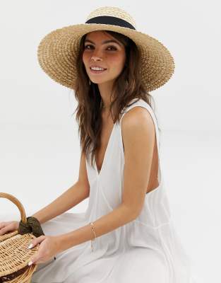 how to curve a flat brim hat
