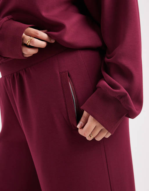 ASOS DESIGN Curve – Cupro – Vinröda mjukisbyxor med extra vida ben, 3 av 5
