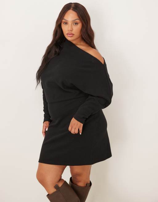 ASOS DESIGN Curve – Czarna bardzo miękka sukienka mini z długimi rękawami i odkrytym ramieniem
