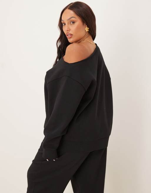 ASOS DESIGN Curve – Czarna bluza z odsłoniętym ramieniem, 4 z 4