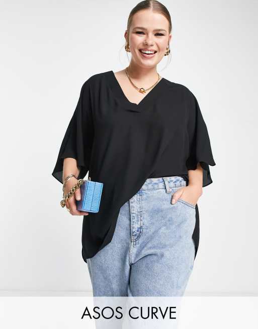 ASOS DESIGN Curve – Czarna koszulka oversize z dekoltem w kształcie litery V i rozcięciem u dołu 