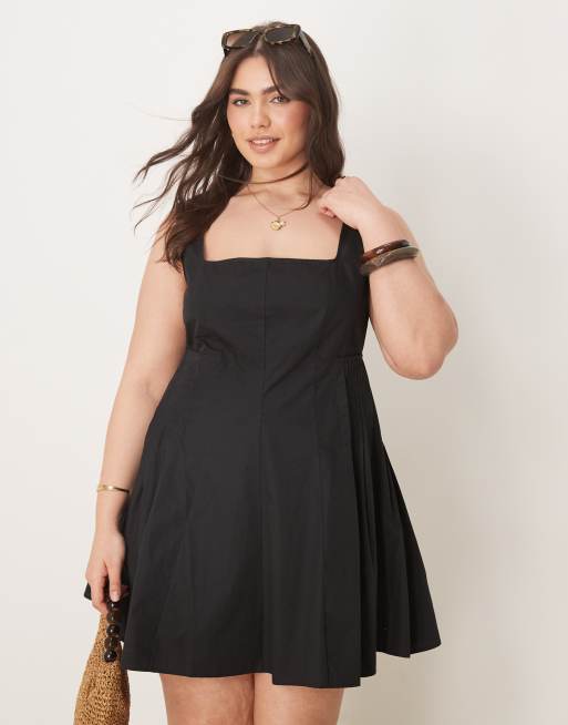 ASOS DESIGN Curve – Czarna plisowana w talii sukienka mini z dekoltem w kształcie litery U