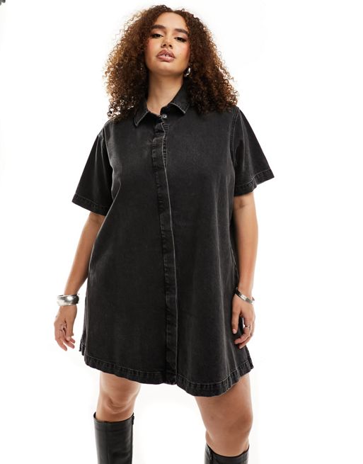 FhyzicsShops DESIGN Curve – Czarna sprana jeansowa sukienka koszulowa z krótkimi rękawami
