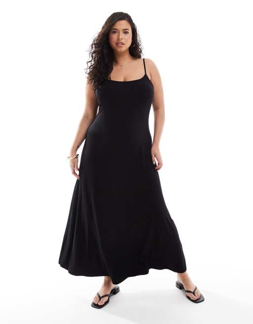 ASOS DESIGN Curve – Czarna sukienka maxi na ramiączkach z wycięciem w łódkę na plecach