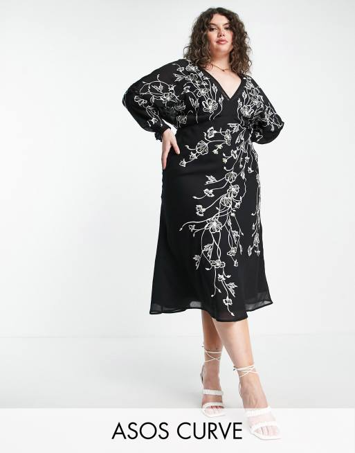 ASOS DESIGN Curve – Czarna sukienka midi z rękawami nietoperzowymi i haftowanym wzorem w kwiaty