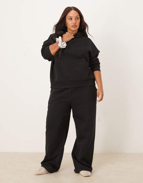ASOS DESIGN Curve – Czarne joggersy z szerokimi nogawkami i szczotkowanym wykończeniem od spodu - view 1