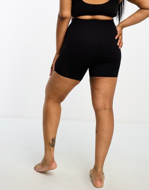 ASOS DESIGN Curve – Czarne modelujące szorty z siateczką, 4 z 4