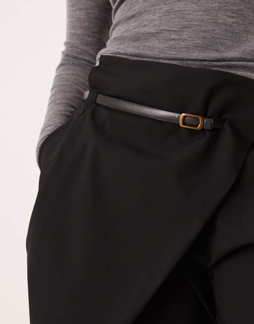 ASOS DESIGN Curve – Czarne spodnie kopertowe z szerokimi nogawkami i paskiem , 2 z 5