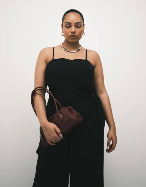 ASOS DESIGN Curve – Czarny przylegający zestaw z diagonalu: top na ramiączkach z zaokrąglonym dekoltem i spodnie z kopertową spódniczką, 3 z 3