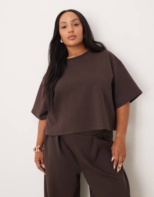 ASOS DESIGN Curve – Czekoladowy T-shirt o krótkim pudełkowym fasonie ze szwami interlock, część zestawu