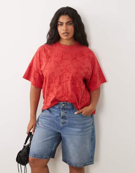 ASOS DESIGN Curve – Czerwony T-shirt o pudełkowym kroju z kwiatami zdobionymi koralikami - view 1