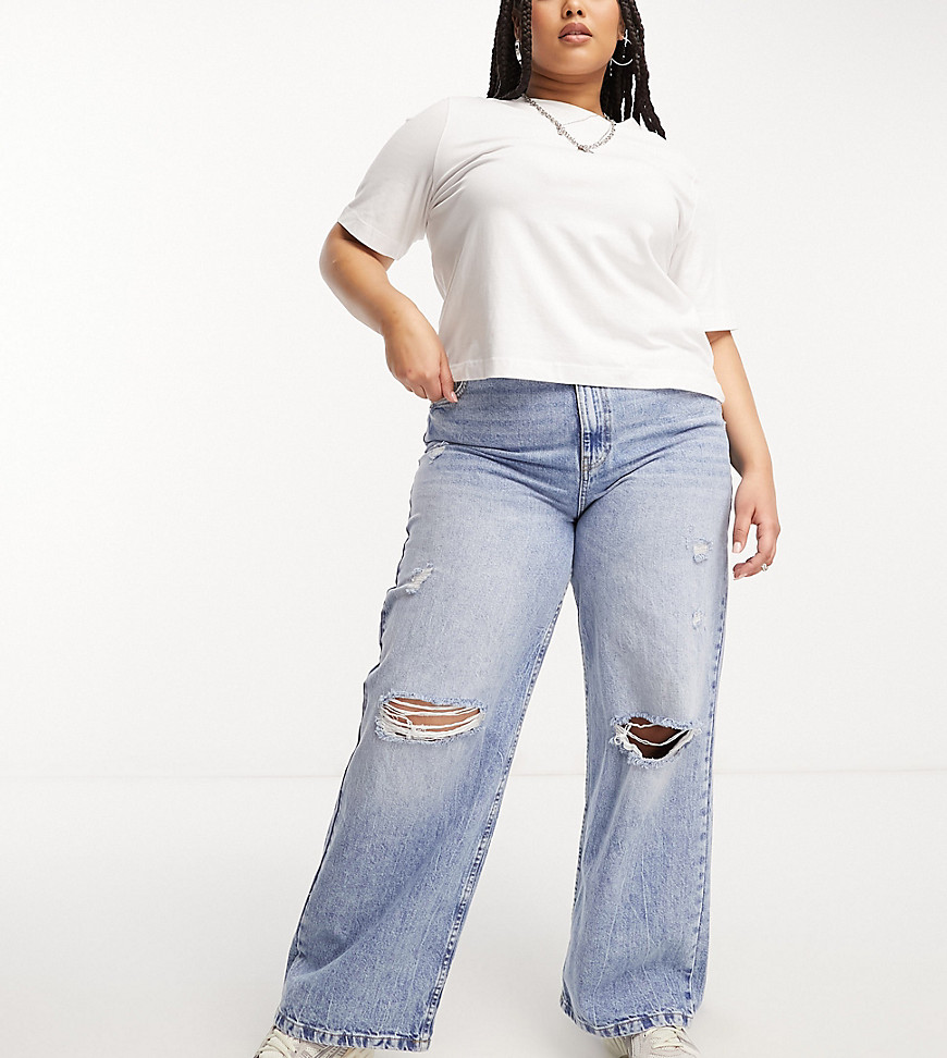 ASOS DESIGN Curve dad jean in mid blue with rips
