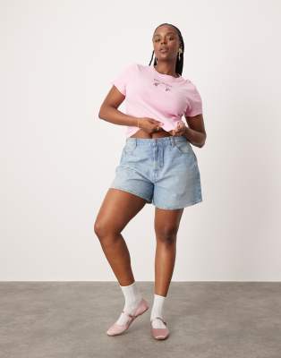 Thumbnail - ASOS DESIGN Curve - Dad-Jeansshorts in verwaschenem Hellblau
