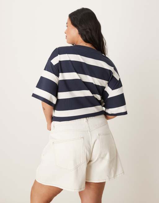 ASOS DESIGN Curve denim longline a line shorts in ecru, 2 of 5