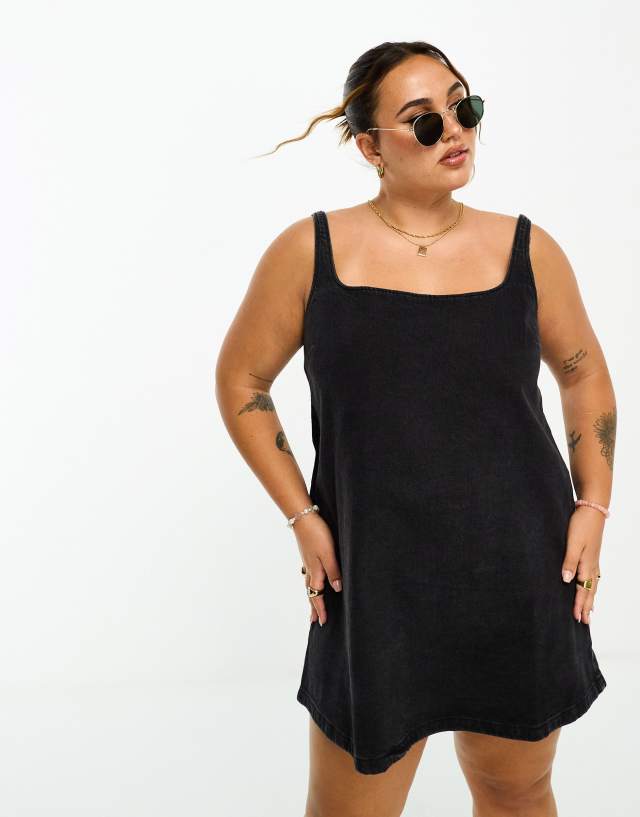 ASOS Curve - ASOS DESIGN Curve denim pinny dress in black