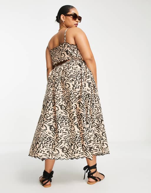 ASOS DESIGN Curve – Djurmönstrad sommarklänning i midilängd med uddkant och utskurna detaljer , 2 av 4