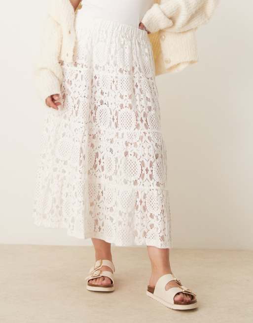ASOS DESIGN Curve - Doorschijnende maxi rok van premium kant met textuur in wit, 2 van 5