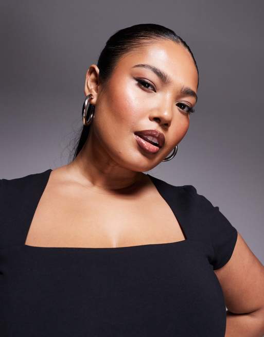 ASOS DESIGN Curve – Dwuwarstwowy czarny top z krótkimi rękawkami i dekoltem karo, 4 z 4