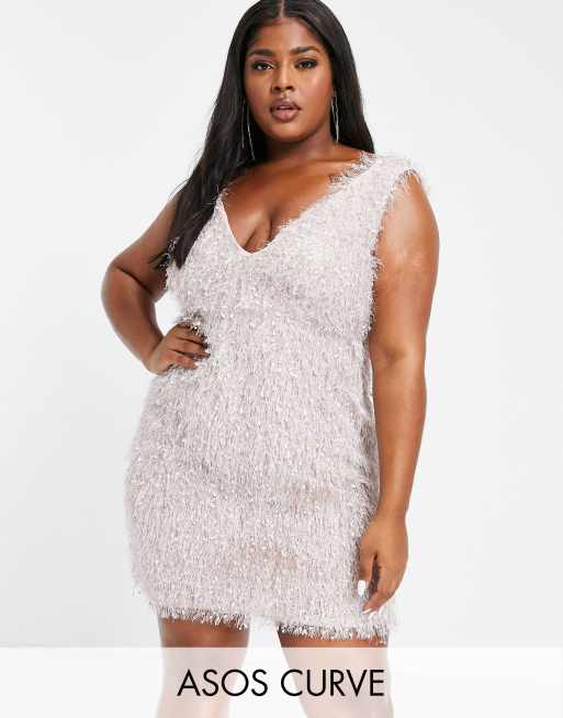 ASOS DESIGN Curve - Eksklusive produkter - Plunge-minikjole med imiterede fjer i sølv, 1 af 4