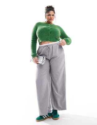 Thumbnail - ASOS DESIGN Curve - Elegante Hose in Grau mit weitem Bein, Kontrastbund und Streifen
