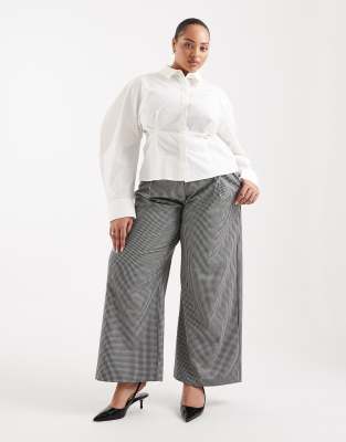 ASOS DESIGN Curve - Elegante Hose mit lockerem Schnitt und Hahnentrittmuster-Bunt