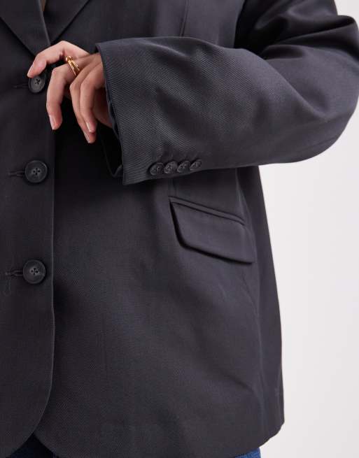 ASOS DESIGN Curve – Eleganter Oversize-Blazer aus Wollmix in Anthrazit mit betonter Schulterpartie, 3 von 4