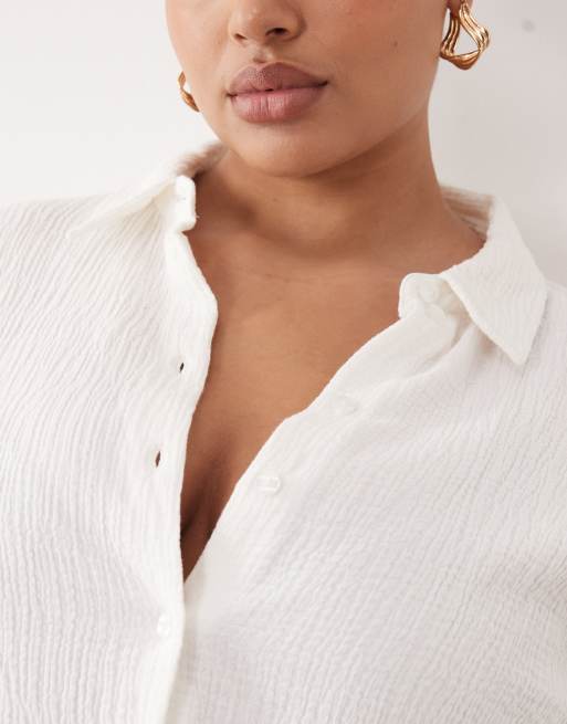 ASOS DESIGN Curve - Elfenbensfarvet cropped skjorte i bomuld med tekstur, 2 af 4