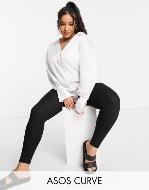 ASOS DESIGN Curve – Elfenbensvit satinskjorta med breda manschetter