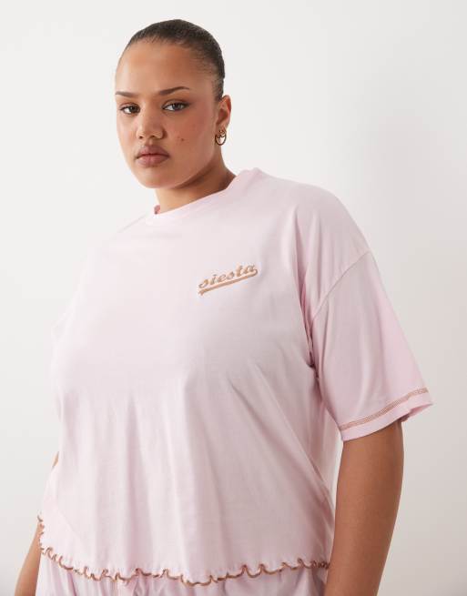 ASOS DESIGN Curve Embroidered siesta slogan short sleeve tee and short pyjama set with lettuce edge in pink, 4 of 4
